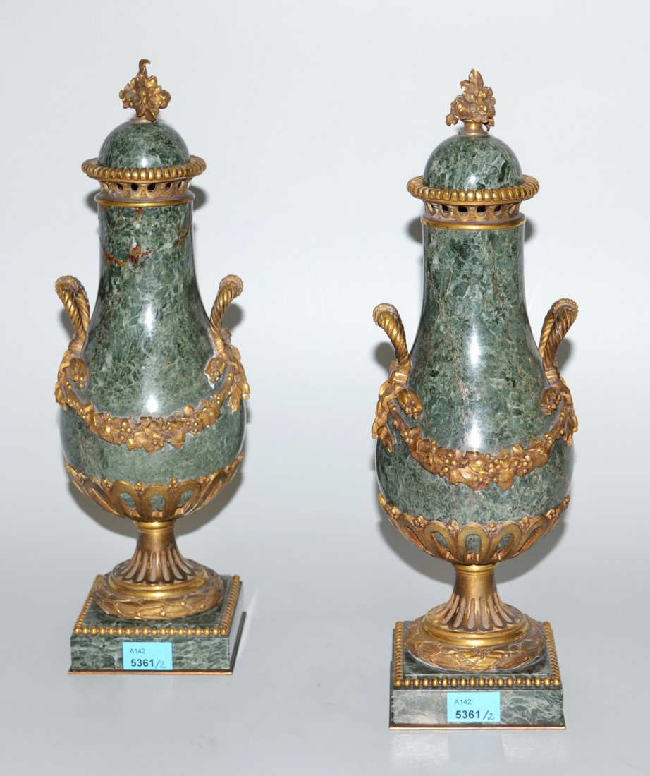 1 Paar Ziervasen Louis XVI-Stil. Grner Stein mit (1 of 1)