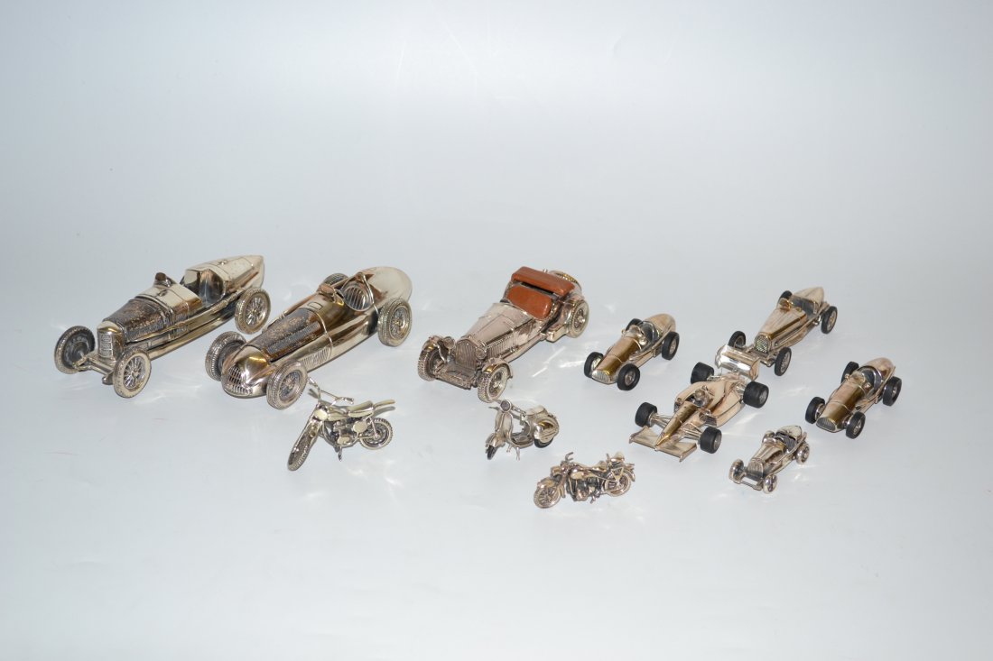 Lot: 11 Modellautos und Motorrder 20.Jh. (1 of 1)
