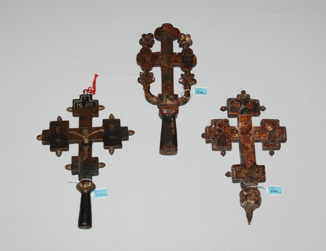 Lot: 3 Vortragekreuze Balkan, 19./20.Jh. Holz (1 of 1)