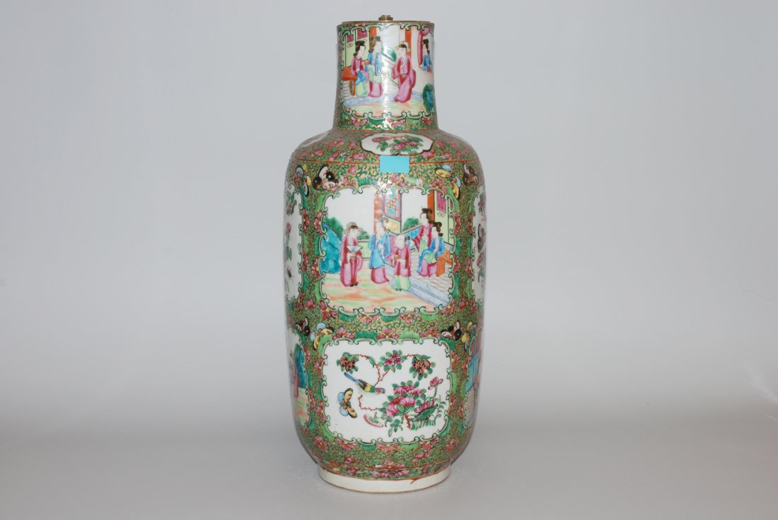 *Vase als Lampenfuss China, 19. Jh. Porzellan. Canton (1 of 1)
