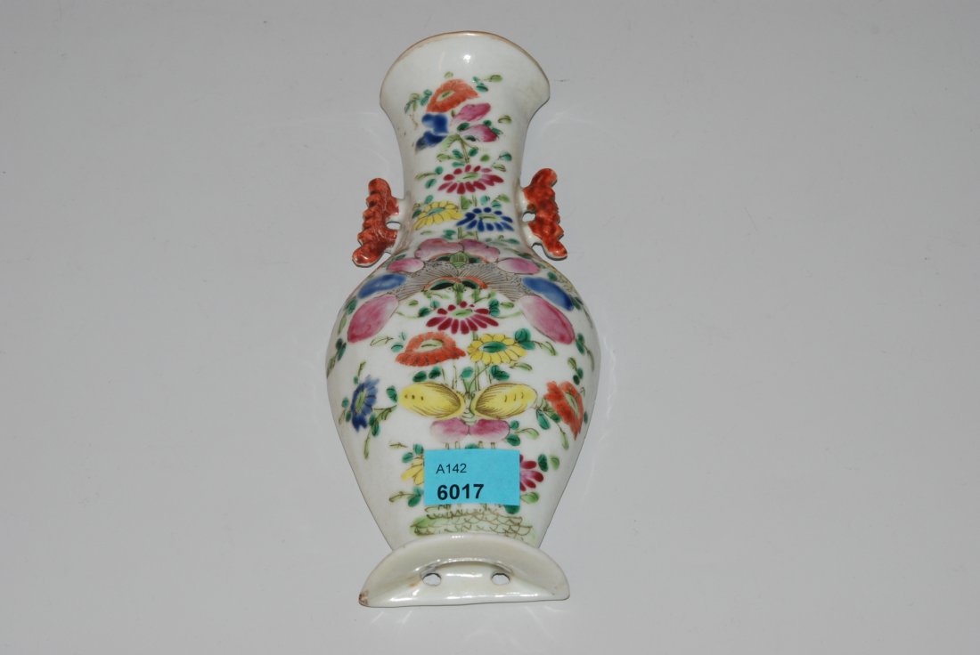 Kleine Wandvase China, 20.Jh. Porzellan. Balusterform (1 of 1)
