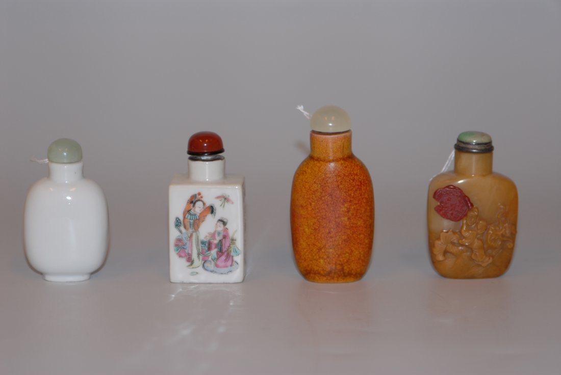 Lot: 4 Snuffbottles China, 20.Jh. Drei Snuffottles aus (1 of 1)