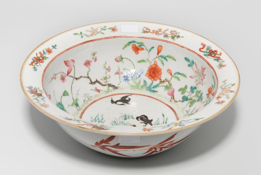 Schale  China, Ende 19.Jh. Porzellan. Blumen- und (1 of 10)