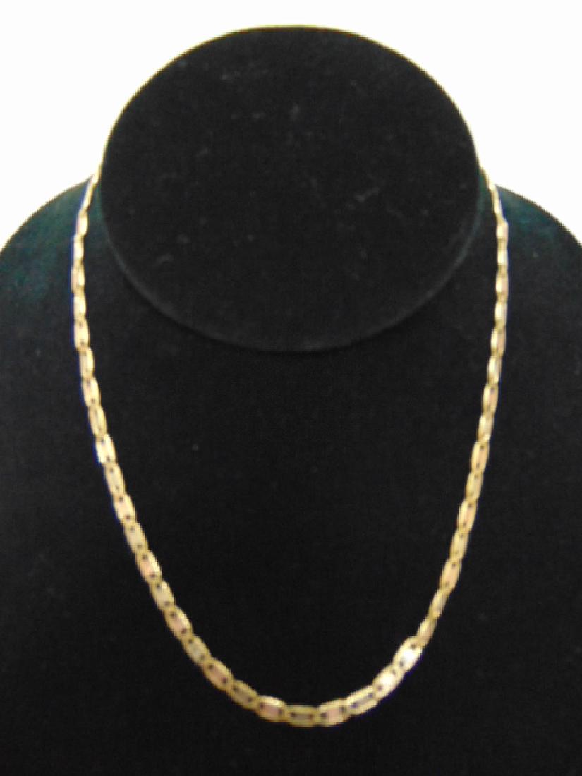 WOMENS VINTAGE ESTATE 14K GOLD & ROSE GOLD NECKLACE: FOR SALE IS THIS LOVELY VINTAGE ESTATE 14K GOLD NECKLACE WITH ACCENTS OF ROSE GOLD. THE NECKLACE WEIGHS 6.5g, AND MEASURES 15 1/4" LONG BY 1/8" WIDE. NECKLACE IS STAMPED 14K. SHIPPING AND HANDLING IS