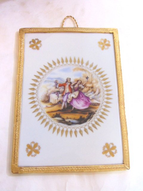 DECORATIVE VICTORIAN PORCELAIN TILE W/ GOLD OVERLAY: HAND DECORATED FRAMED PORCELAIN TILE WITH GOLD OVERLAY ACCENTS MEASURES 7" X 5 1/8". SHIPPING IS $14 WITHIN THE CONTINENTAL US. ALL OTHER STATES AND COUNTRIES PLEASE CONTACT FOR SHIPPING QUOTE.
