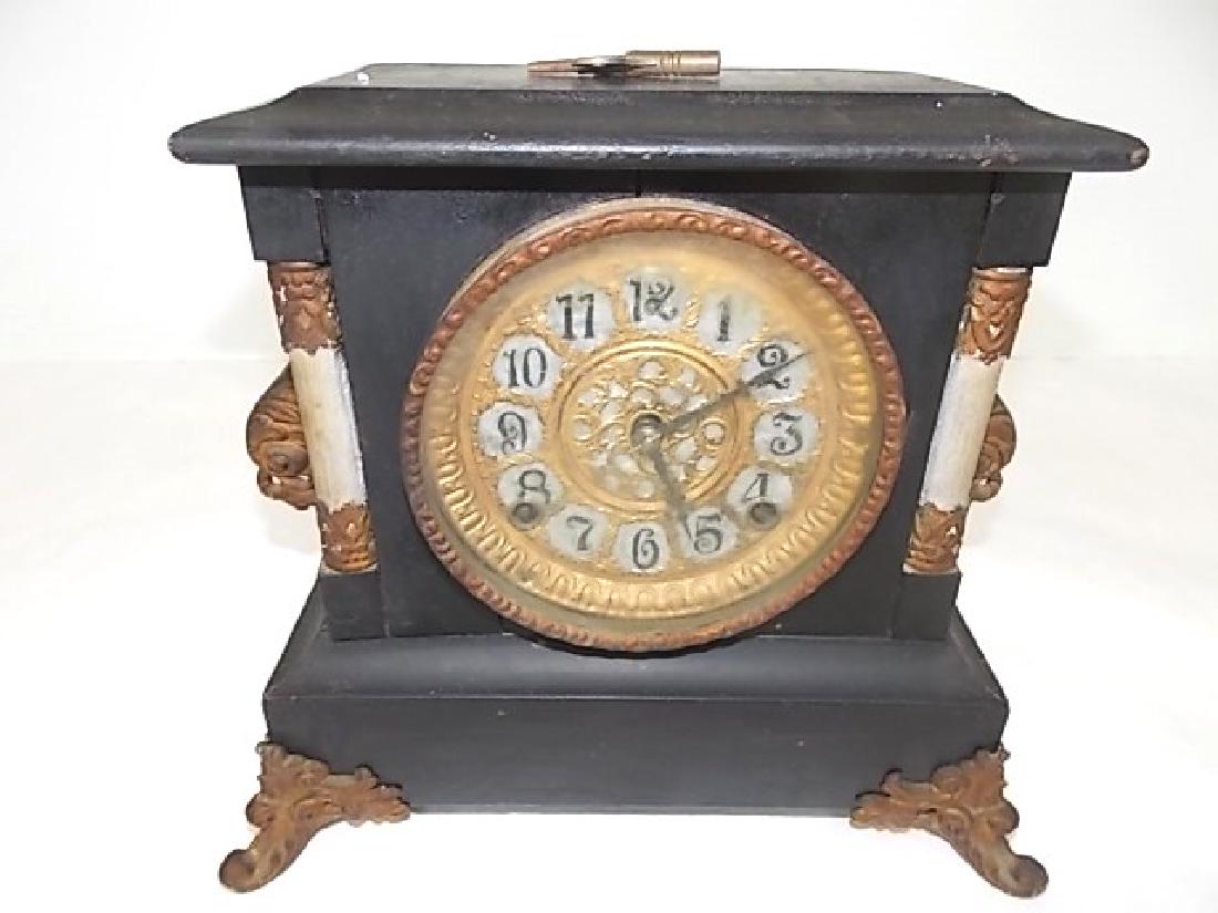 VINTAGE ANTIQUE GILBERT MANTLE CLOCK