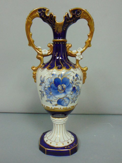 VINTAGE HAND PAINTED ROYAL DUX PORCELAIN VASE (1 of 5)