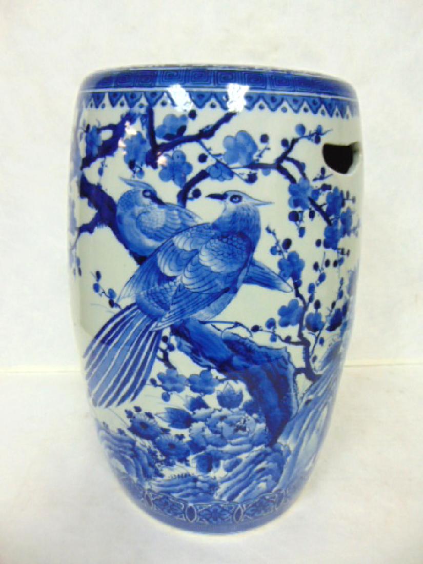 QUALITY BLUE & WHITE CHINESE PORCELAIN GARDEN STOOL (1 of 5)