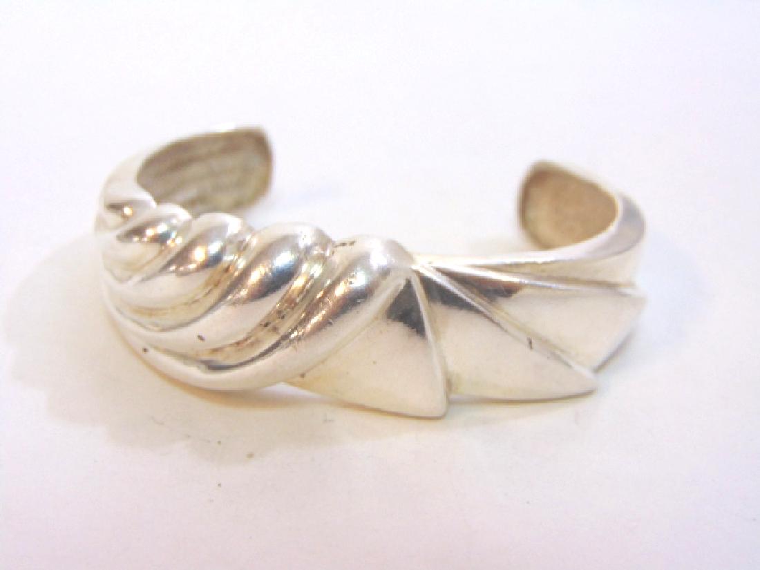 Womens Vintage Sterling Silver Cuff Bracelet (1 of 4)