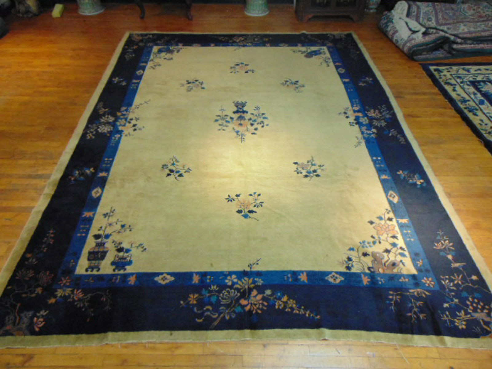 AUTHENTIC ANTIQUE CHINESE HANDMADE WOOL RUG (1 of 8)