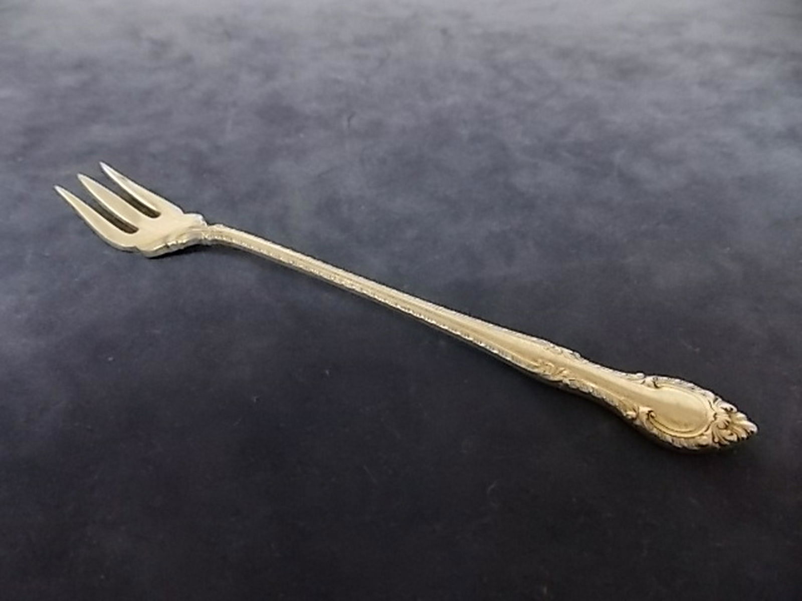 ANTIQUE .925 STERLING SILVER GADROON PICKLE FORK GORHAM (1 of 6)