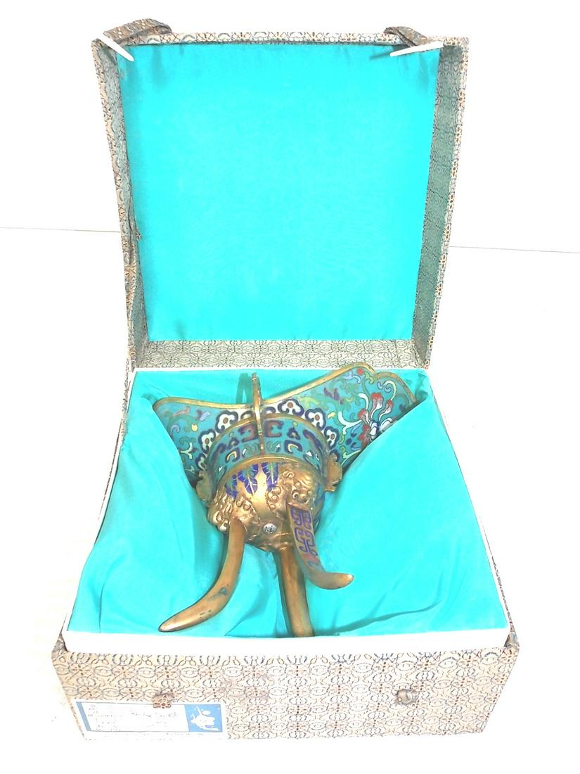 ANTIQUE CHINESE CLOISONNE CEREMONIAL CUP (1 of 7)