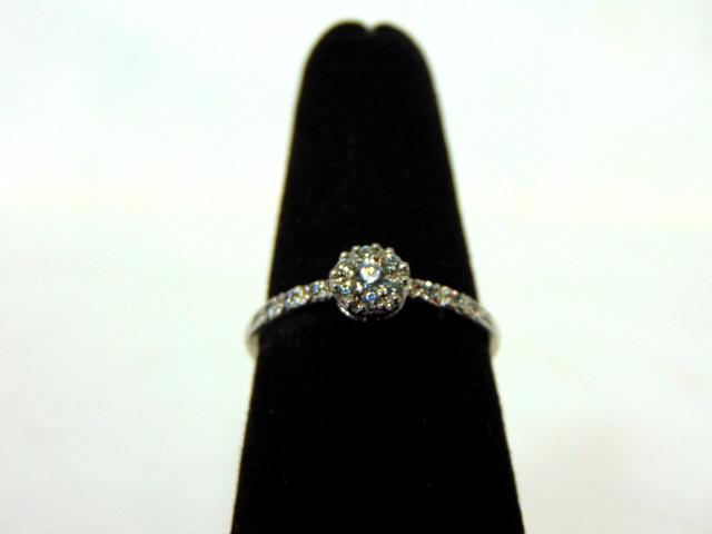 Womens Sterling Silver .925 Ring w/ CZ Stone 1.6g (1 of 6)