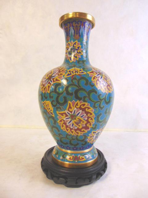 VINTAGE ANTIQUE CHINESE CLOISONNE VASE (1 of 6)
