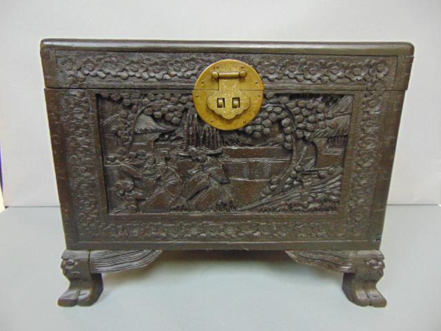 ANTIQUE HAND CARVED CHINESE CAMPHOR TRUNK CHEST (1 of 9)