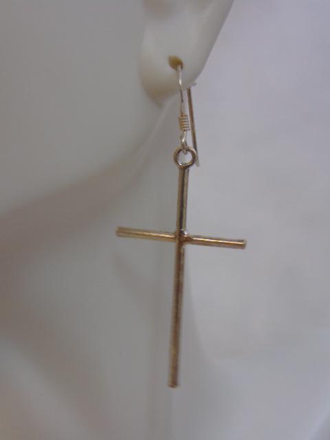 Womens Vintage Estate Sterling Silver Cross Earrings: FOR SALE IS THIS LOVELY PAIR OF VINTAGE ESTATE STERLING SILVER RELIGIOUS CROSS EARRINGS. THE EARRINGS WEIGH 3.7g, AND MEASURE ABOUT 2 1/8" BY 7/8". MAKES A GREAT GIFT FOR THAT SPECIAL SOMEONE. ANY QUE