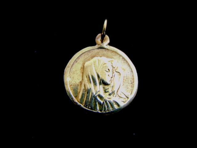 Womens 14k Gold Religious Virgin Mary Pendant Charm (1 of 2)