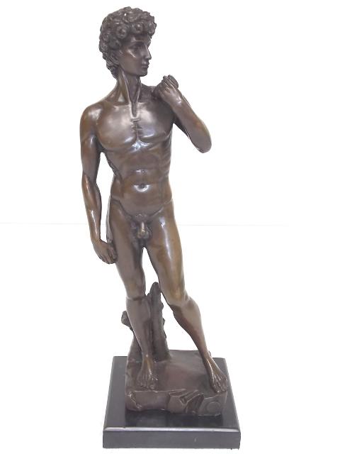 CLASSIC BRONZE STATUE OF MICHELANGELO (1 of 6)