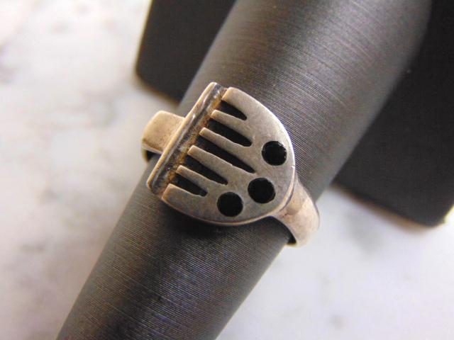 Womens Vintage Estate Sterling Silver Bear Paw Ring (1 of 4)