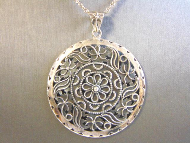 Womens Vintage Sterling Silver Necklace w/ Pendant (1 of 3)