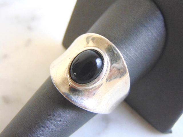 Womens Vintage Estate .925 Sterling Silver Onyx Ring (1 of 4)