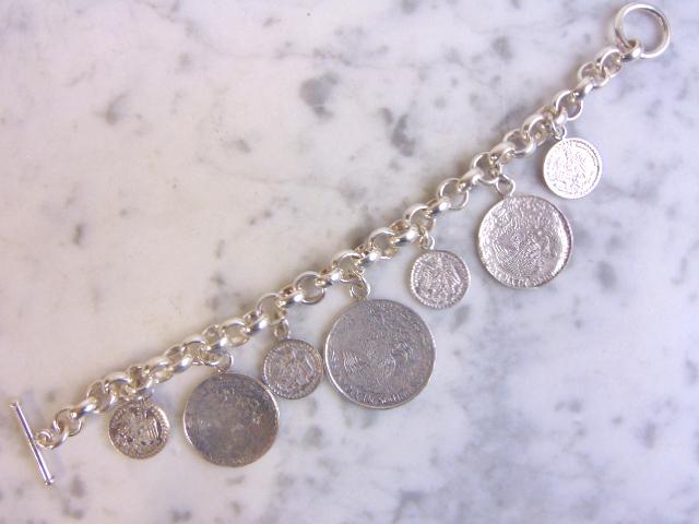 Womens Vintage Estate Sterling Silver Charm Bracelet (1 of 4)