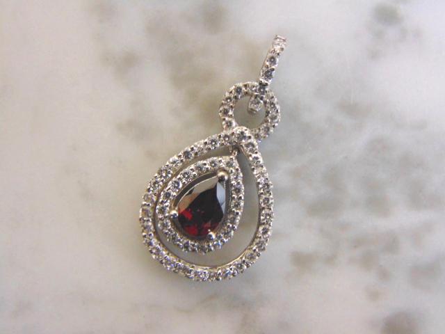 Womens Vintage Sterling Silver Pendant W/ Garnet Stone (1 of 2)