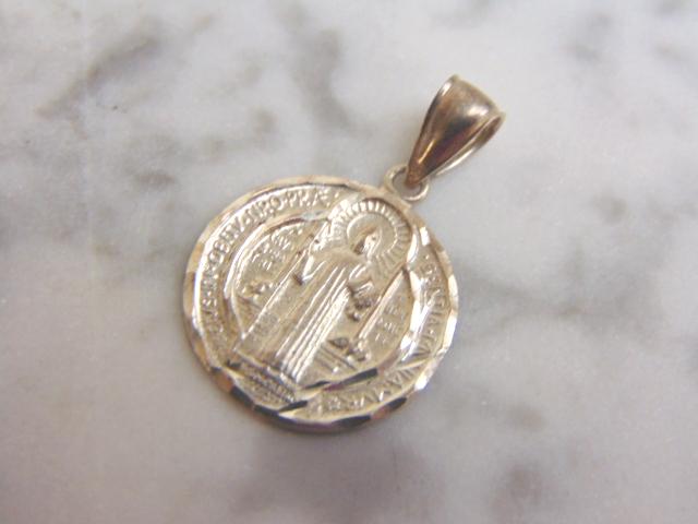 Vintage Estate Sterling Silver Religious Pendant (1 of 2)