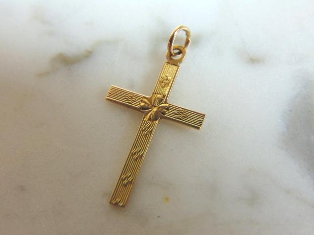 Mens Vintage 10k Gold Religious Crucifix Cross Pendant (1 of 2)