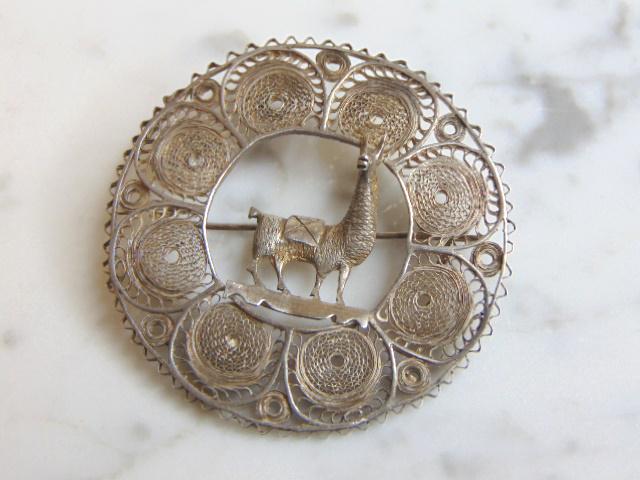 Womens Vintage Estate Sterling Silver Llama Brooch (1 of 2)