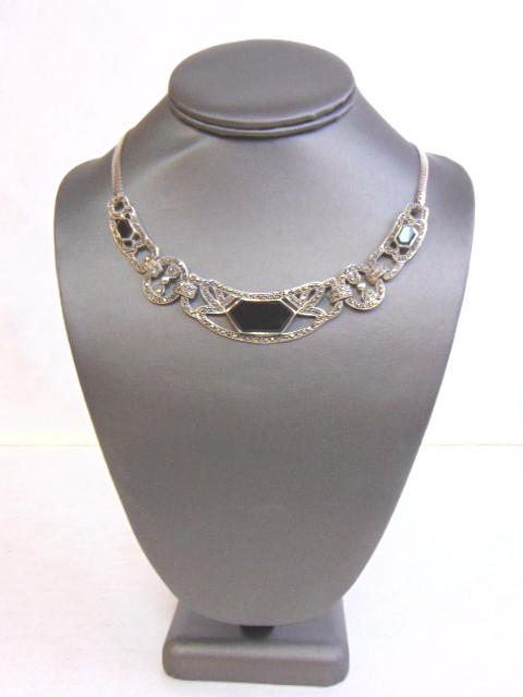 Womens Vintage Sterling Silver Necklace Onyx ? Pendant (1 of 6)