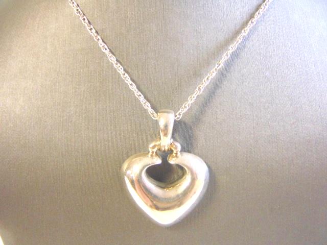 Womens Sterling Silver Necklace w/ Heart Pendant (1 of 2)