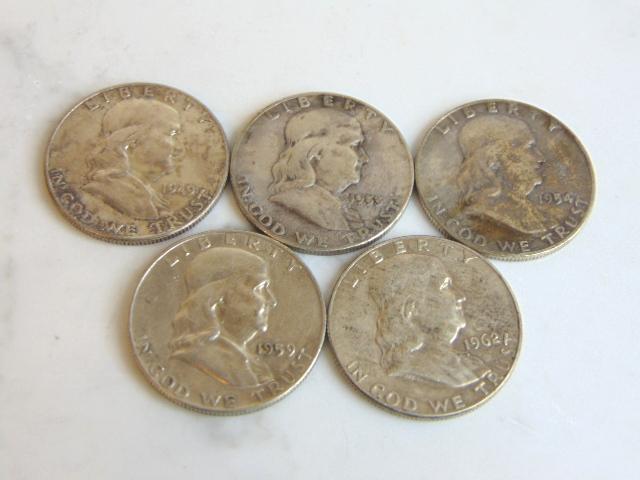 ESTATE FIND LOT OF 5 SILVER FRANKLIN HALF DOLLARS (1 of 2)
