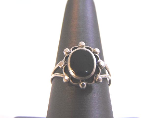 Womens Vintage Estate Sterling Silver Ring (1 of 5)