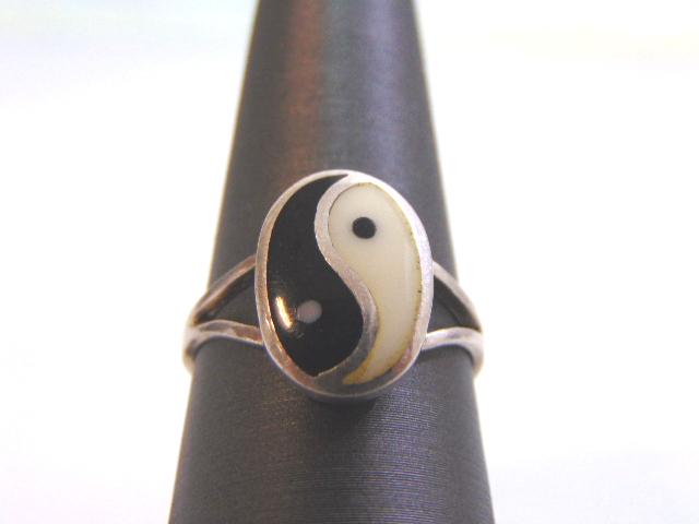 Vintage Estate Sterling Silver Chinese Yin Yang Ring (1 of 4)