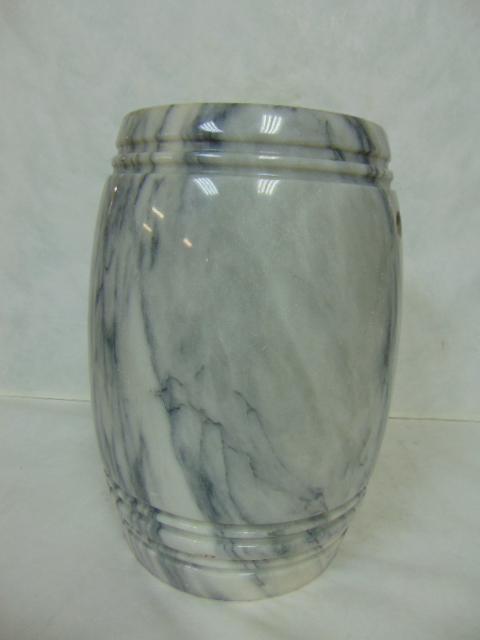 VINTAGE CHINESE ASIAN MARBLE GARDEN STOOL (1 of 5)