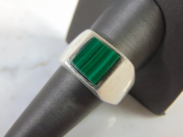 Mens Sterling Silver Malachite Ring (1 of 4)