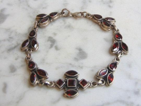 Womens Vintage Sterling Silver Garnet Stone Bracelet (1 of 3)