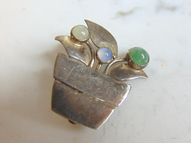 Womens Vintage Estate Sterling Silver Flower Pot Brooch (1 of 2)