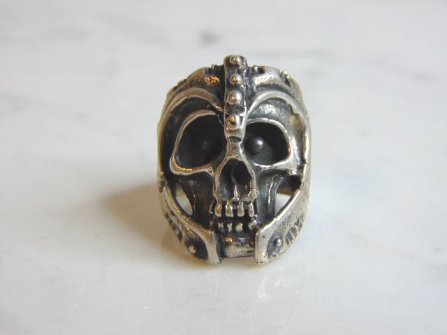 Heavy Vintage Estate Sterling Silver Gothic Skull Ring (1 of 5)