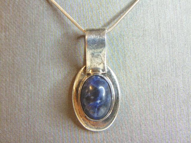 Vintage Sterling Silver Necklace Blue Lapis Pendant (1 of 4)