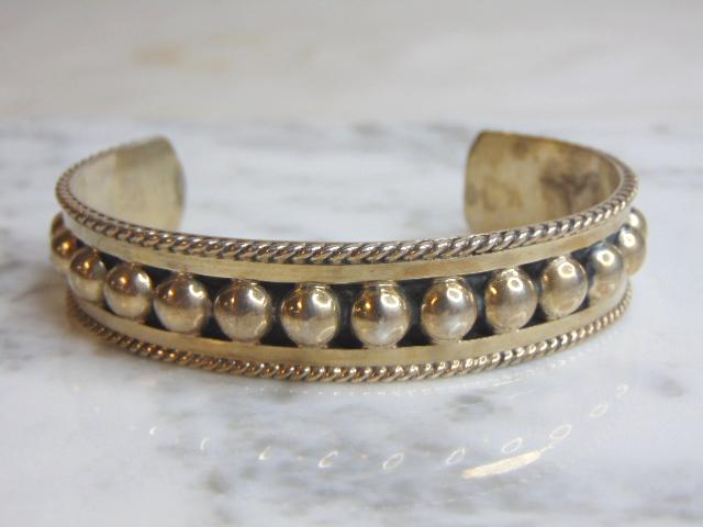 Womens Vintage Estate Sterling Silver Cuff Bracelet (1 of 2)