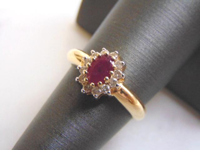 Womens Vintage 14k Yellow Gold Ring w/ Garnet & Diamond (1 of 4)