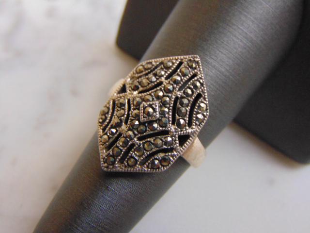 Womens Sterling Silver Victorian Style Ring (1 of 4)