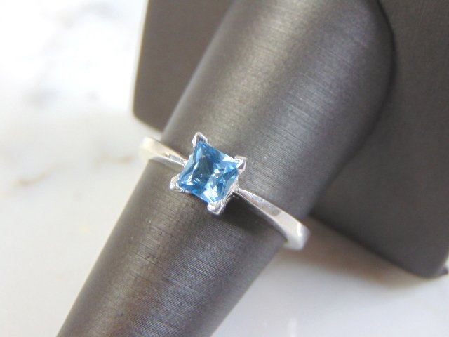 Womens Vintage Estate Sterling Silver Aquamarine Ring (1 of 4)