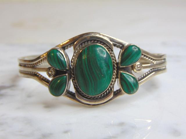 Womens Vintage Sterling Silver Malachite Cuff Bracelet (1 of 2)