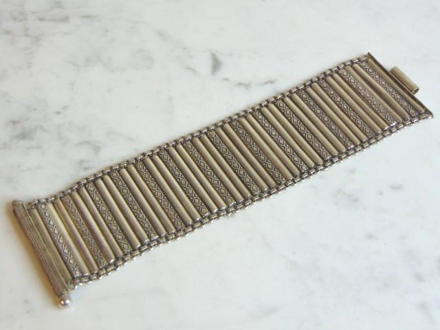 Womens Vintage Estate Sterling Silver Bracelet (1 of 4)