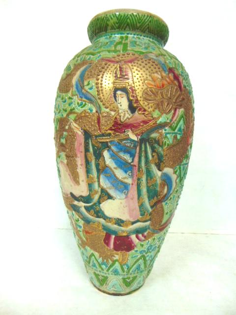 VINTAGE ANTIQUE JAPANESE SATSUMA LAMP BASE VASE (1 of 7)