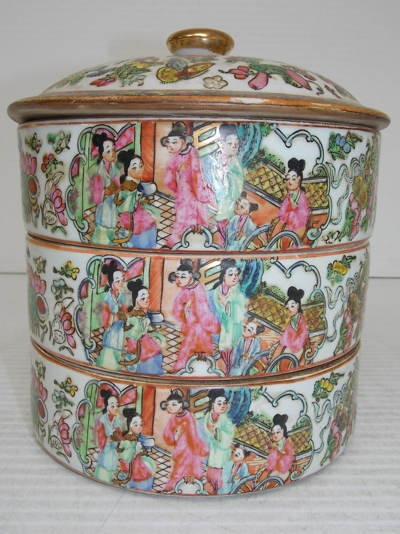 HAND PAINTED CHINESE ROSE MEDALLION LUNCHBOX (1 of 6)