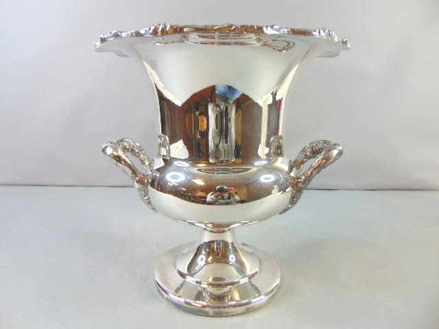 Vintage Silver Plated Champagne Ice Bucket (1 of 9)